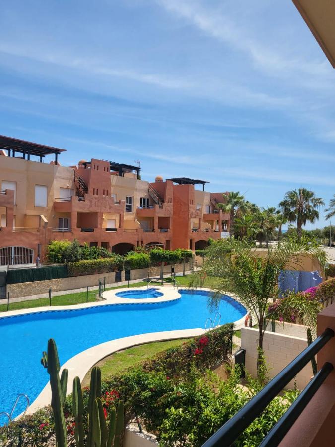 דירות Playas de Vera Apartamento Coqueto Con Terraza Y Cerca De La Piscina Comunitaria Y De La Playa! מראה חיצוני תמונה